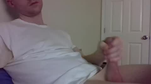 Snapshot of scooter912 chatting on 03-08-26, 05:28 scooter912 online show from 03-08-26, 05:28