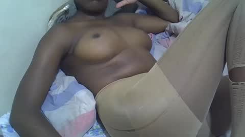 Snapshot of scorviaamanda254 chatting on 12-16-24, 08:20 Its Lilly online show from 12-16-24, 08:20