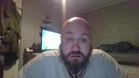 Snapshot of scottish_alien chatting on 04-16-26, 10:12 Richard James online show from 04-16-26, 10:12