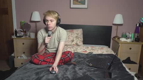 danny online show from 01-09-26, 01:36
