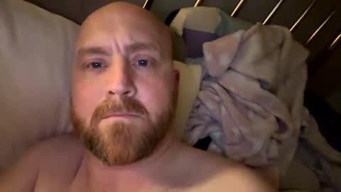 Snapshot of scottric chatting on 02-08-25, 03:30 SexyDaddy online show from 02-08-25, 03:30