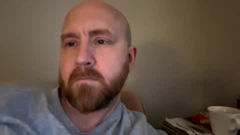 Snapshot of scottric chatting on 02-10-25, 04:47 SexyDaddy online show from 02-10-25, 04:47