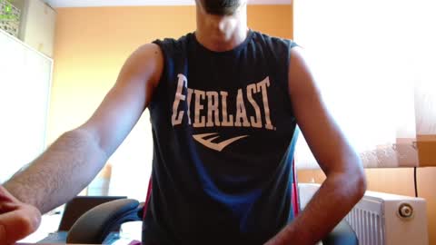 Snapshot of scotty_98 chatting on 02-07-25, 02:37 scotty_98 online show from 02-07-25, 02:37