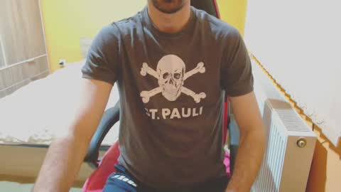 Snapshot of scotty_98 chatting on 02-25-25, 06:42 scotty_98 online show from 02-25-25, 06:42