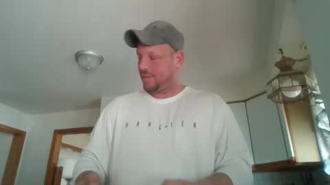 Snapshot of scottydoesntknow0 chatting on 03-28-26, 06:18 scottydoesntknow0 online show from 03-28-26, 06:18