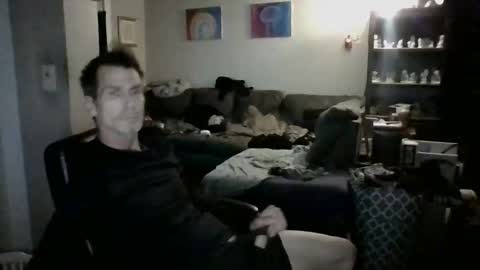 Snapshot of scroach11 chatting on 04-19-26, 02:33 GettOffMyLawn online show from 04-19-26, 02:33