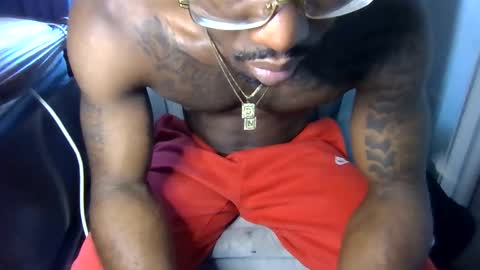 Snapshot of sdawg2xxx chatting on 02-01-26, 07:45 sdawg2xxx online show from 02-01-26, 07:45