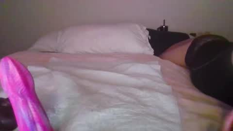 Snapshot of sdbeachfreaks chatting on 11-26-25, 05:52 SDBeachfreaks online show from 11-26-25, 05:52