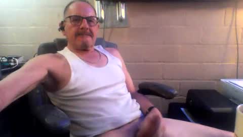 eating pussy  sucking dick online show from 03-26-26, 02:22