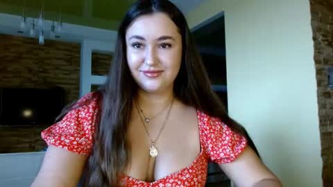 Elizabeth  online show from 11-22-25, 09:30