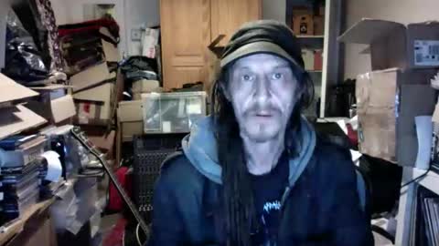 Snapshot of seasidesteve71 chatting on 03-26-26, 02:28 seasidesteve71 online show from 03-26-26, 02:28