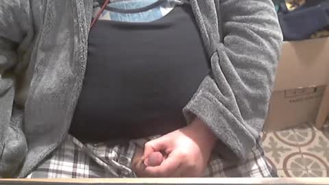 Snapshot of seathrough chatting on 02-23-25, 11:47 Falco J online show from 02-23-25, 11:47