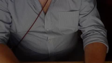 Snapshot of seathrough chatting on 09-12-25, 12:55 Falco J online show from 09-12-25, 12:55