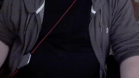 Snapshot of seathrough chatting on 11-02-25, 12:24 Falco J online show from 11-02-25, 12:24