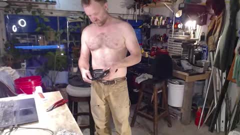 Seattlemanwhore online show from 10-26-25, 02:45