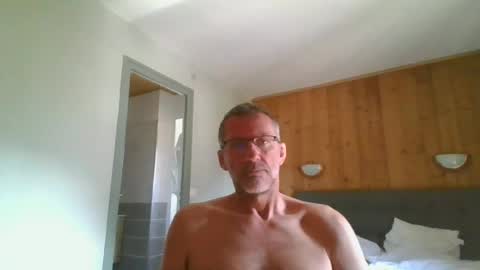 seb846894 online show from 06-17-26, 08:17