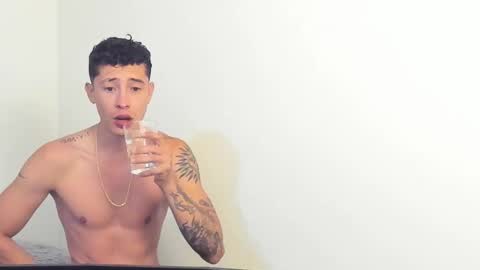 Snapshot of sebas_1122 chatting on 09-12-25, 09:42 SEBASTIAN online show from 09-12-25, 09:42