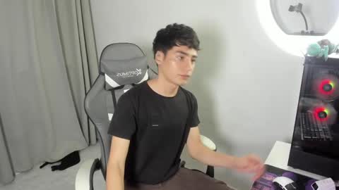 sebastian online show from 04-25-26, 12:13