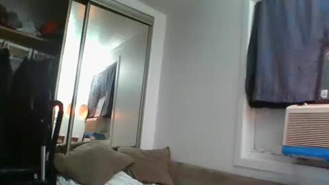 Snapshot of sebasmda1 chatting on 01-21-25, 01:18 Sterling commodifying libido since 2018 online show from 01-21-25, 01:18