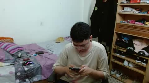 Snapshot of sebasslops chatting on 02-01-25, 08:39 Sebas online show from 02-01-25, 08:39