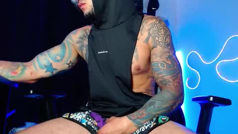 Snapshot of sebastian_025 chatting on 12-19-25, 10:22 Sebastian online show from 12-19-25, 10:22