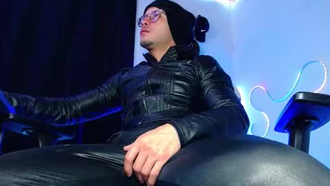 Snapshot of sebastian_025 chatting on 01-13-26, 05:46 Sebastian online show from 01-13-26, 05:46