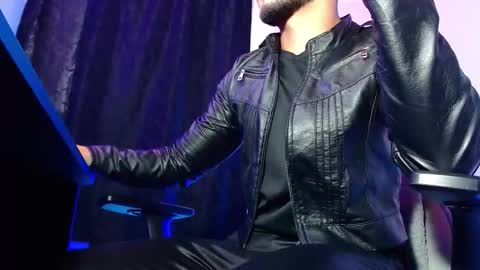 Snapshot of sebastian_025 chatting on 02-15-26, 11:19 Sebastian online show from 02-15-26, 11:19