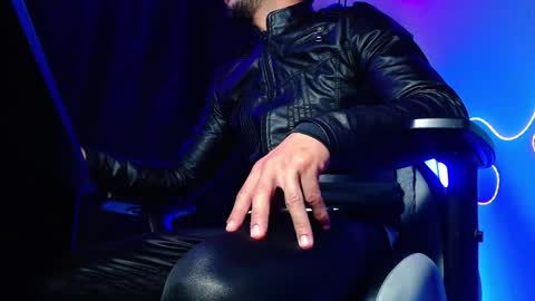 Snapshot of sebastian_025 chatting on 02-22-26, 10:58 Sebastian online show from 02-22-26, 10:58