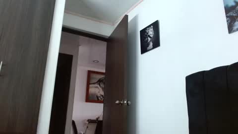 Snapshot of sebastiano_97 chatting on 12-21-24, 08:43 Sebastiano online show from 12-21-24, 08:43