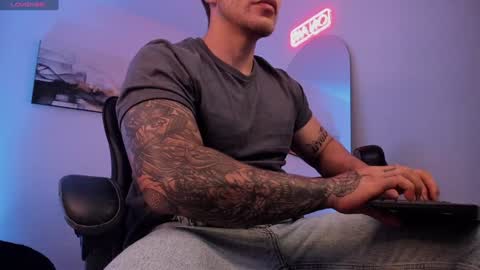 Lucian Sinclair online show from 01-17-25, 03:12