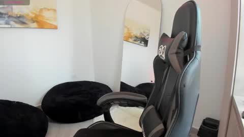 Lucian Sinclair online show from 01-25-25, 09:35