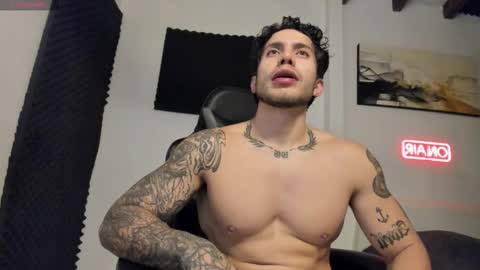 Snapshot of sebastianortizm chatting on 03-22-26, 01:53 Lucian Sinclair online show from 03-22-26, 01:53