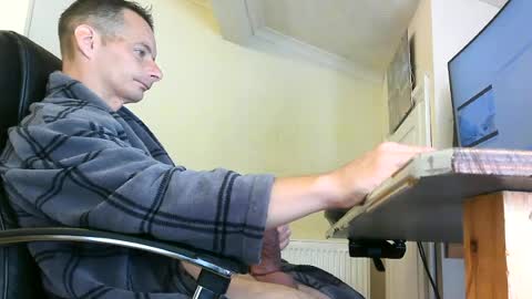 sebastianspalding450 online show from 06-15-26, 09:00