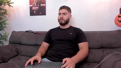 Instagram jeanpaulfit  online show from 10-18-25, 08:20
