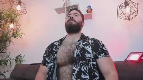 Instagram jeanpaulfit  online show from 06-07-26, 08:56