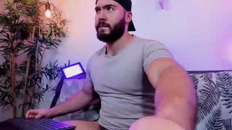 Instagram jeanpaulfit  online show from 06-24-26, 11:04