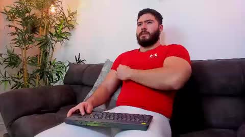 Instagram jeanpaulfit  online show from 07-09-26, 11:09