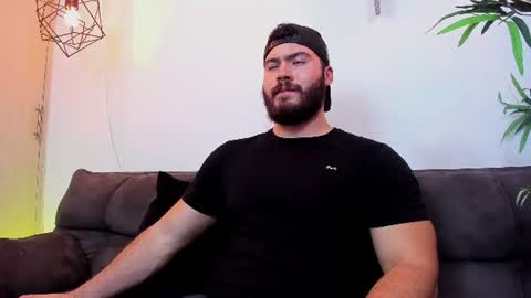 Instagram jeanpaulfit  online show from 07-11-26, 10:44