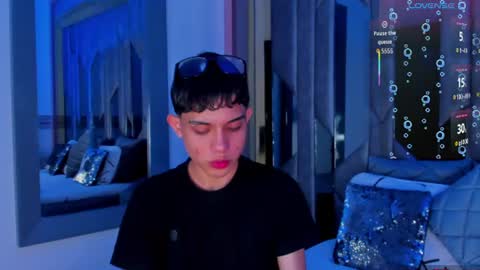 Sebastian online show from 06-12-26, 04:22