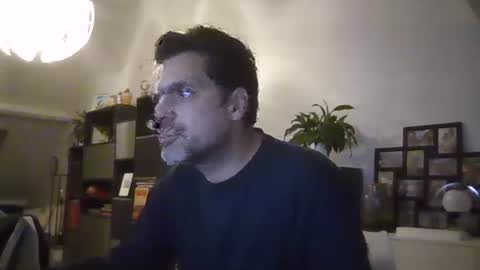 Snapshot of sebix9206 chatting on 10-25-25, 07:52 sebix9206 online show from 10-25-25, 07:52