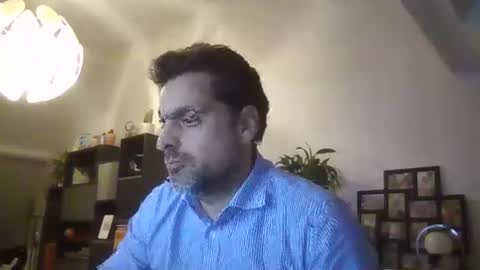 Snapshot of sebix9206 chatting on 10-27-25, 08:35 sebix9206 online show from 10-27-25, 08:35