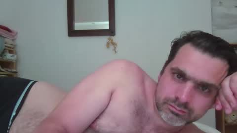 Snapshot of sebix9206 chatting on 11-10-25, 11:15 sebix9206 online show from 11-10-25, 11:15