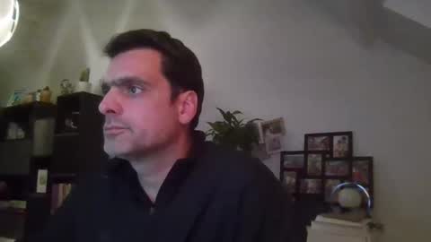 Snapshot of sebix9206 chatting on 12-05-25, 05:42 sebix9206 online show from 12-05-25, 05:42