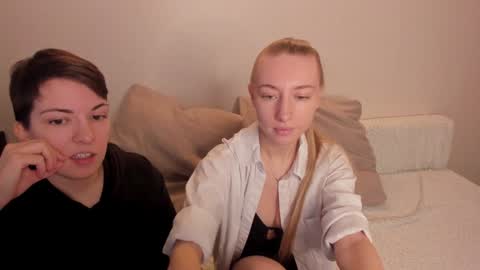 Snapshot of secret_dreams_ chatting on 12-11-24, 08:36 Amanda and pair in a real life we love each other but can play with you online show from 12-11-24, 08:36
