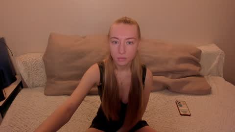 Snapshot of secret_dreams_ chatting on 12-16-24, 09:03 Amanda and pair in a real life we love each other but can play with you online show from 12-16-24, 09:03