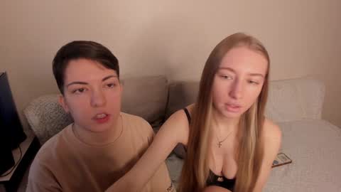 Snapshot of secret_dreams_ chatting on 12-17-24, 09:17 Amanda and pair in a real life we love each other but can play with you online show from 12-17-24, 09:17