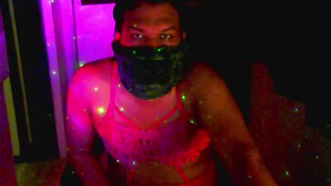 Snapshot of secret_n chatting on 09-14-25, 04:50 Secret Nikki online show from 09-14-25, 04:50