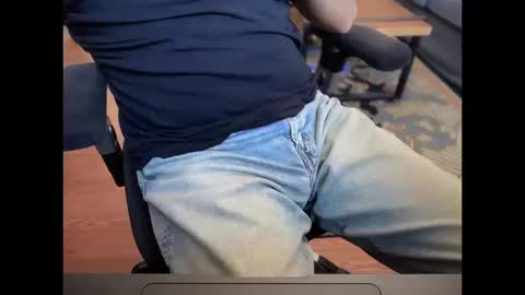 secret_neighbor_ online show from 10-10-25, 06:07