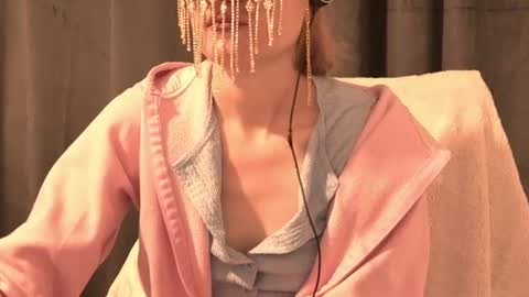 Snapshot of secretanni chatting on 06-15-26, 10:34 Anni online show from 06-15-26, 10:34