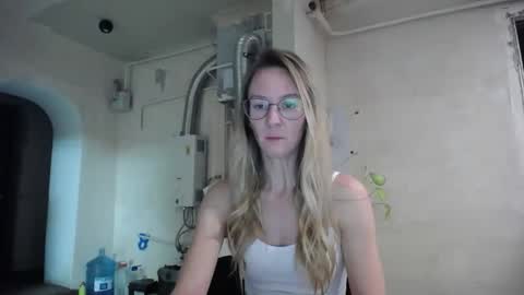 Snapshot of secretcandy222 chatting on 12-19-25, 06:09 secretcandy222 online show from 12-19-25, 06:09